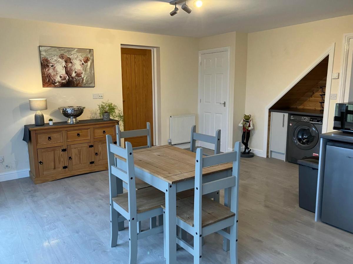 Honeyberry Cottage -Part Of Alton Cottages Luaran gambar